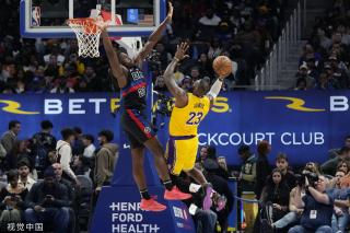 的表现不仅 的表现不仅