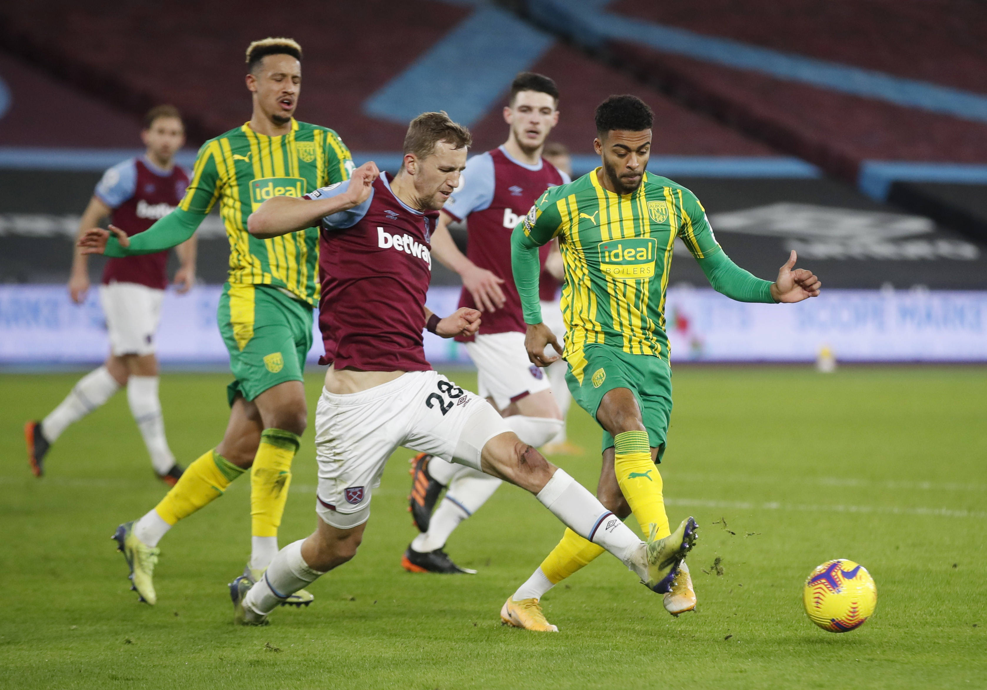 还强调了家 还强调了家